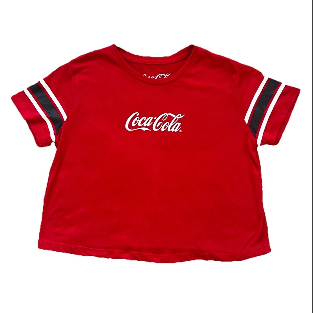 Coca Cola Red Crop Top Size Medium (0722)